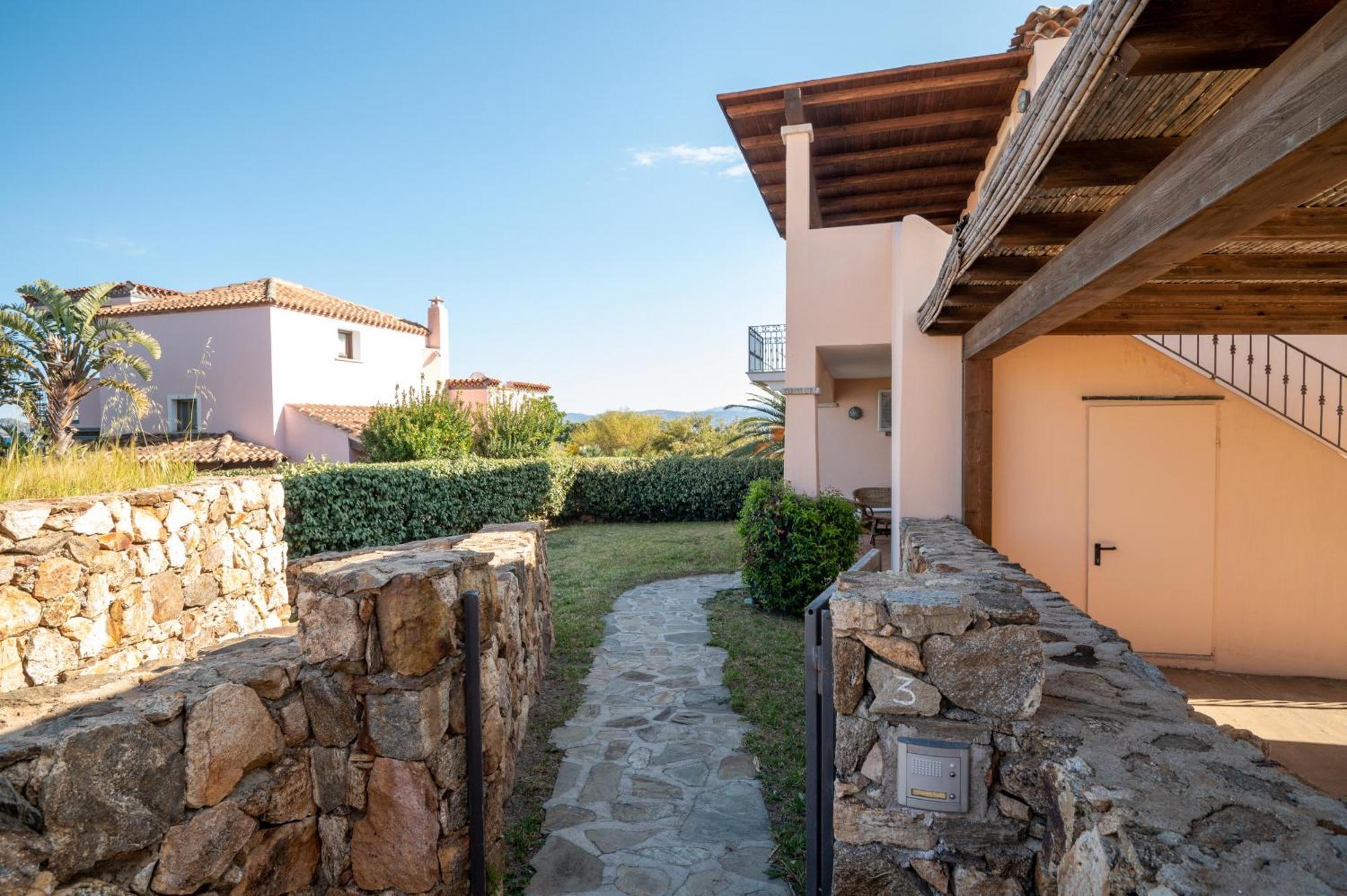 Residenze Bellosguardo Olbia Esterno foto